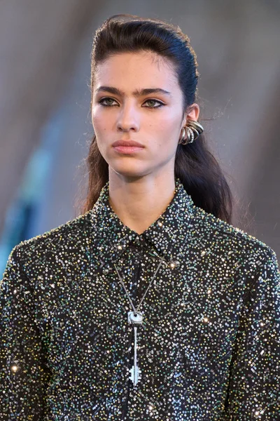 Look 54